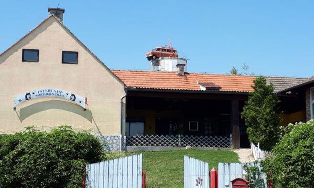 V E R K A U F T Schnäppchen: viel Fläche für wenig Geld! 1 Objekt - viele Möglichkeiten Objekt_177